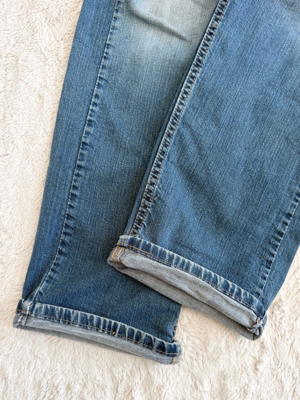 Levi’s 505 Jeans Men’s 34x32 Straight Leg Medium Wash Faded Denim - Picture 7 of 7